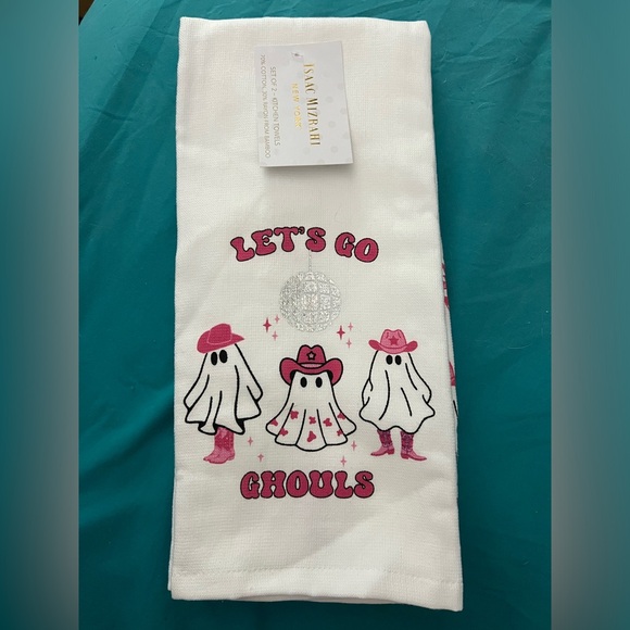 Isaac Mizrahi Viral 2024 Halloween Towels - Picture 1 of 3